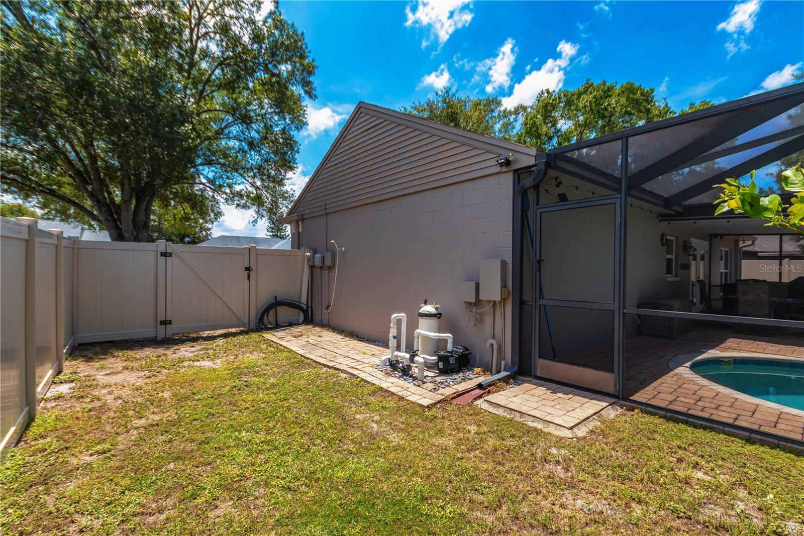 4311 COUNTY BREEZE DR — photo 27