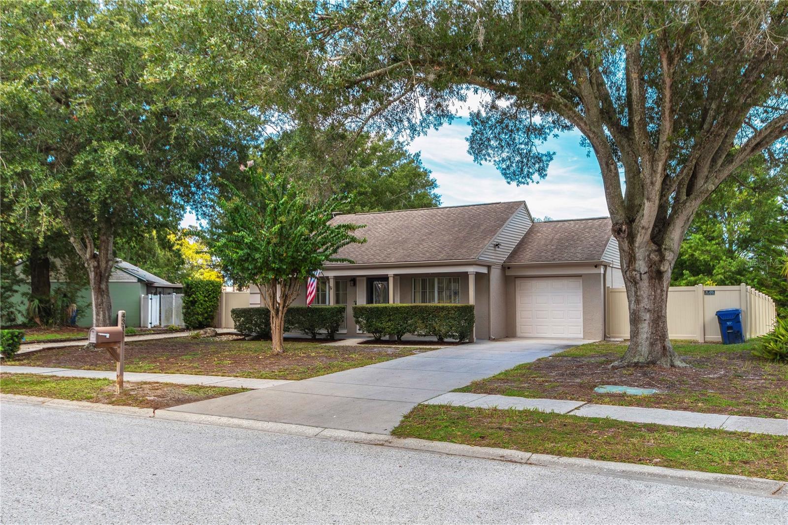 4311 COUNTY BREEZE DR — photo 29