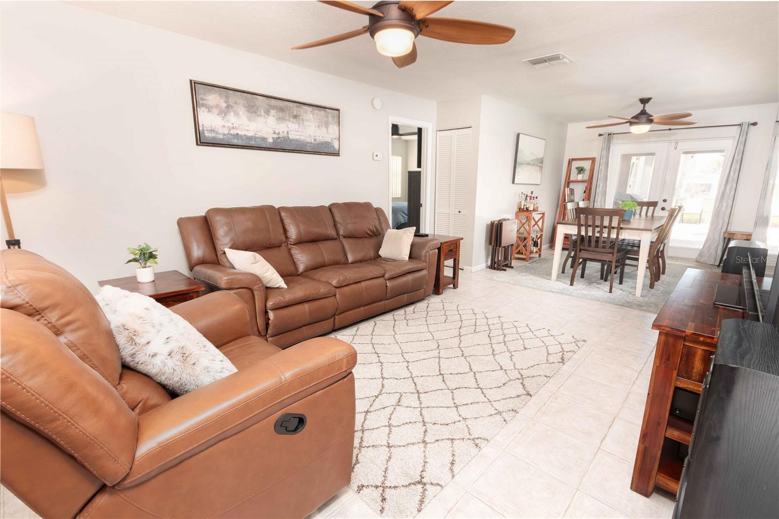 4311 COUNTY BREEZE DR — photo 9