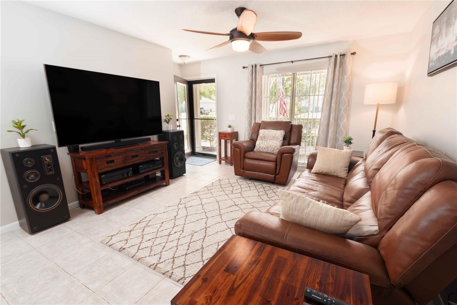 4311 COUNTY BREEZE DR — photo 8