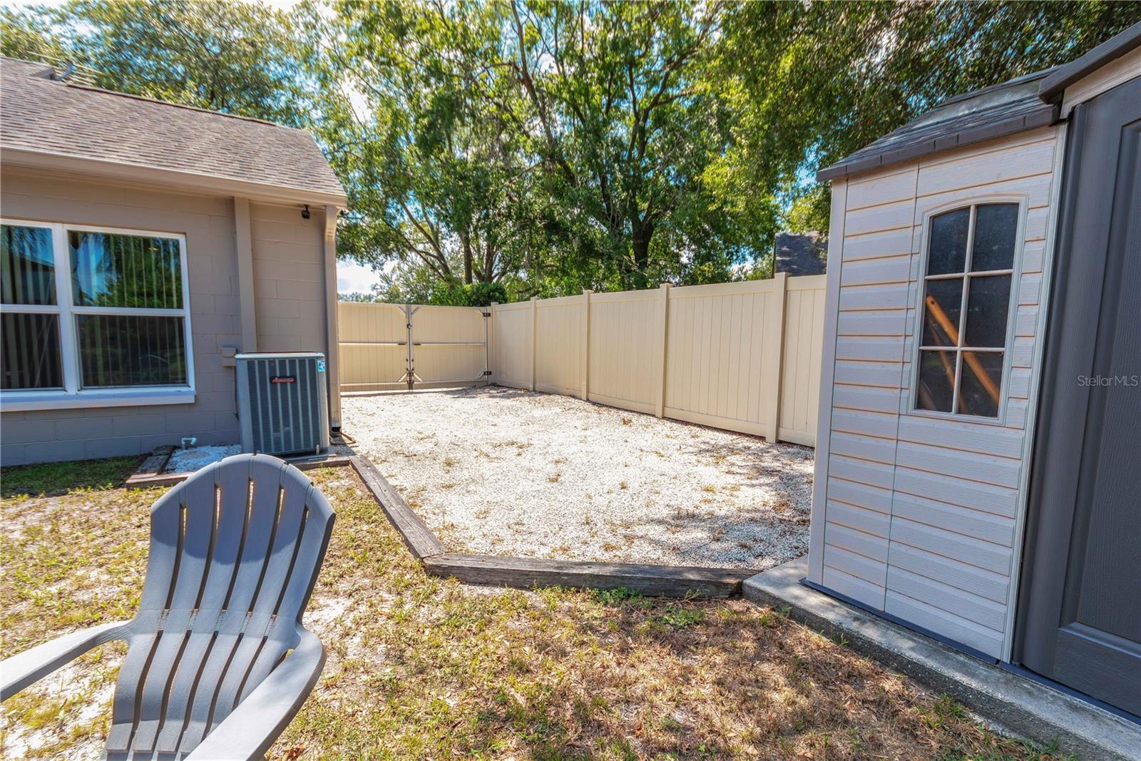 4311 COUNTY BREEZE DR — photo 24