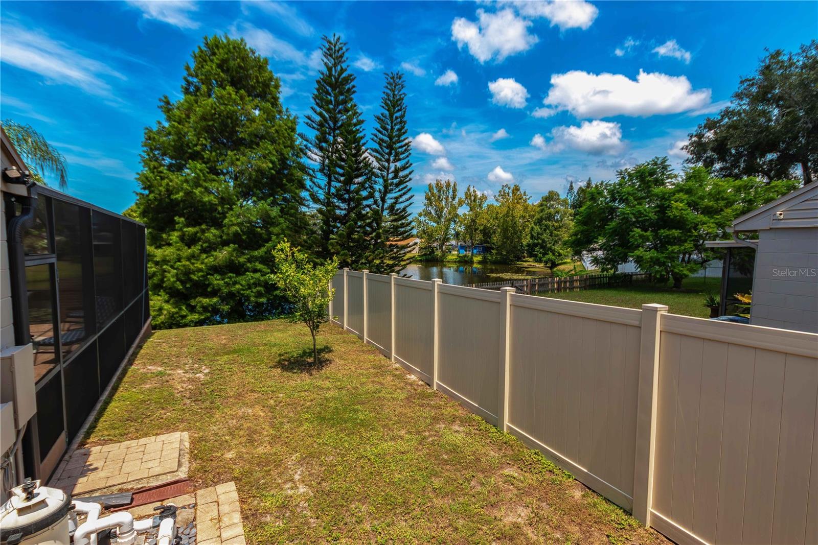 4311 COUNTY BREEZE DR — photo 28