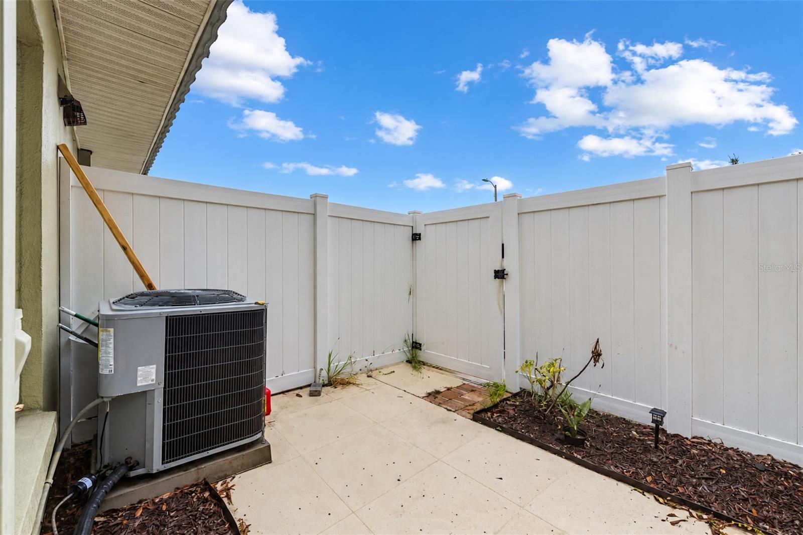 1799 N HIGHLAND AVE #44 — photo 31
