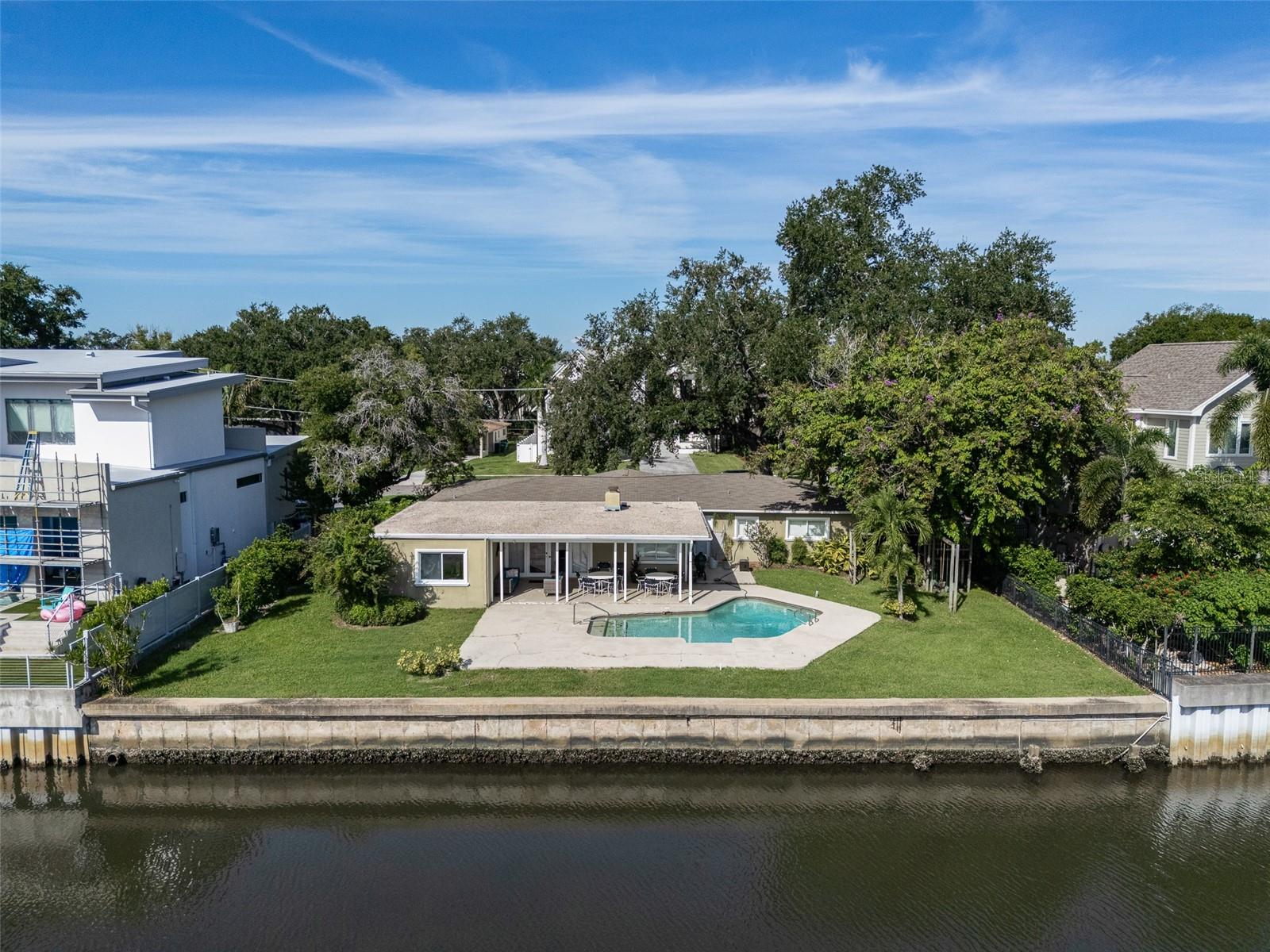 628 RIVIERA DR — photo 12