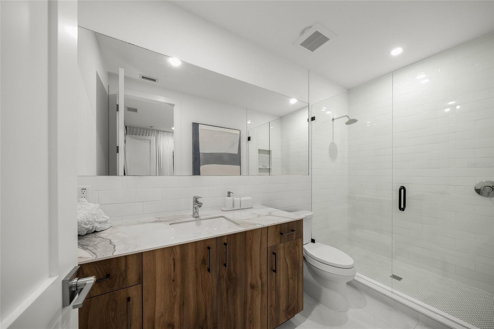 2149 HYDE PARK ST — photo 30