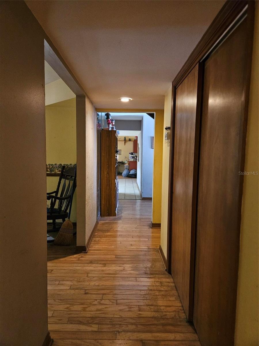 22335 SOUTHSHORE DR — photo 25