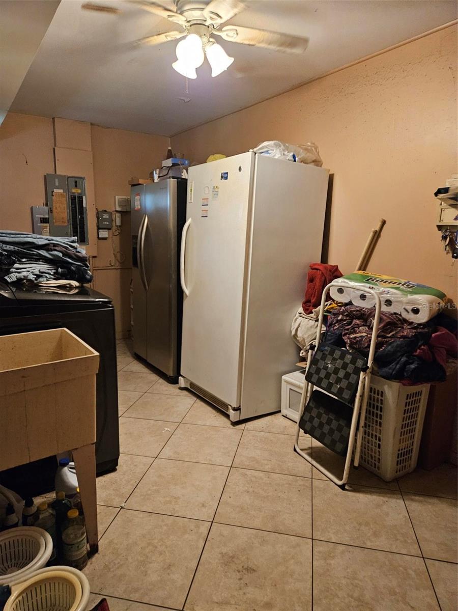 22335 SOUTHSHORE DR — photo 29