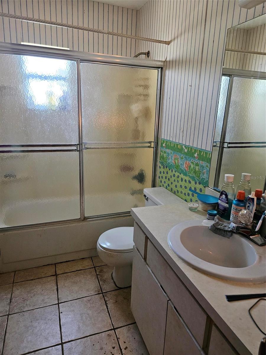 22335 SOUTHSHORE DR — photo 22