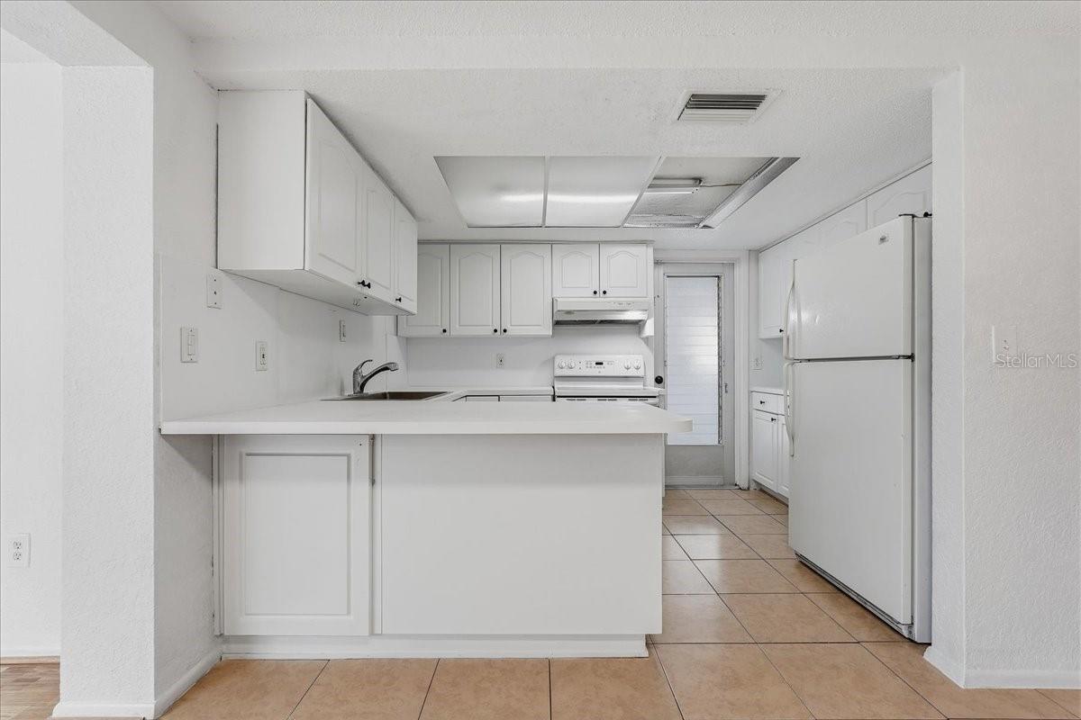 12404 COBBLE STONE DR — photo 4