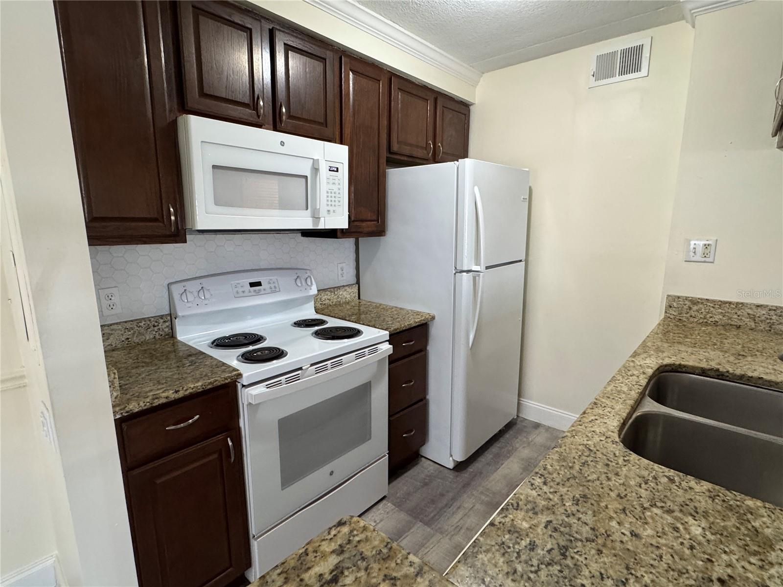 5306 W KENNEDY BLVD #112 — photo 7