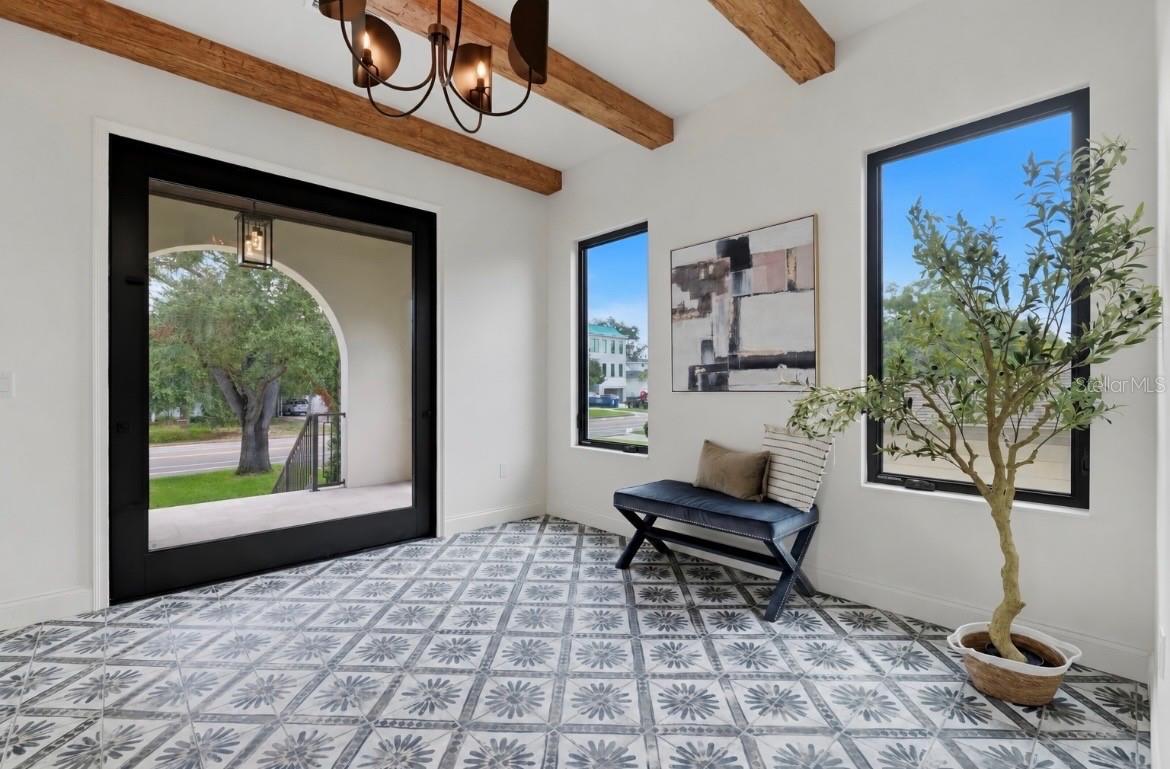 502 E DAVIS BLVD — photo 6