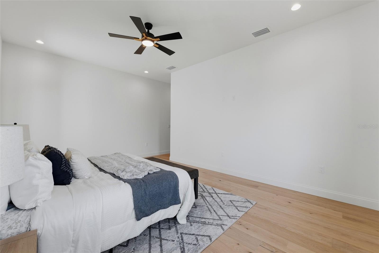 502 E DAVIS BLVD — photo 41