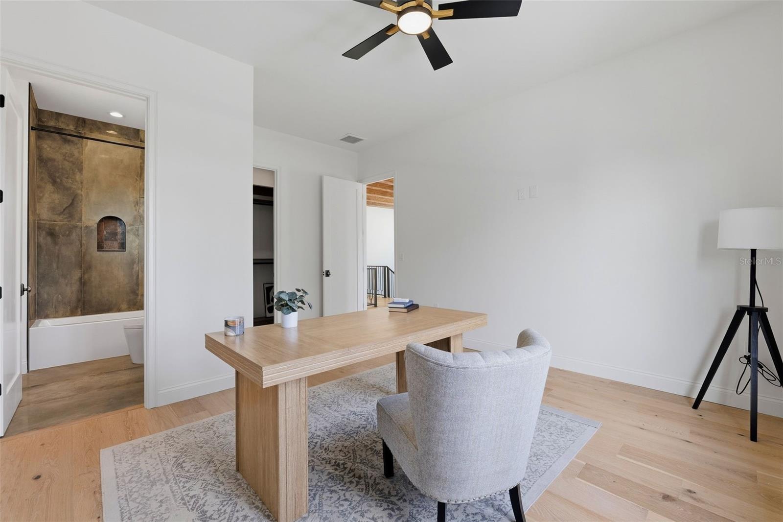 502 E DAVIS BLVD — photo 38