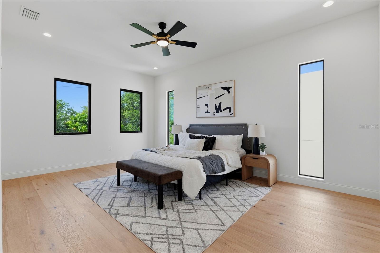 502 E DAVIS BLVD — photo 40