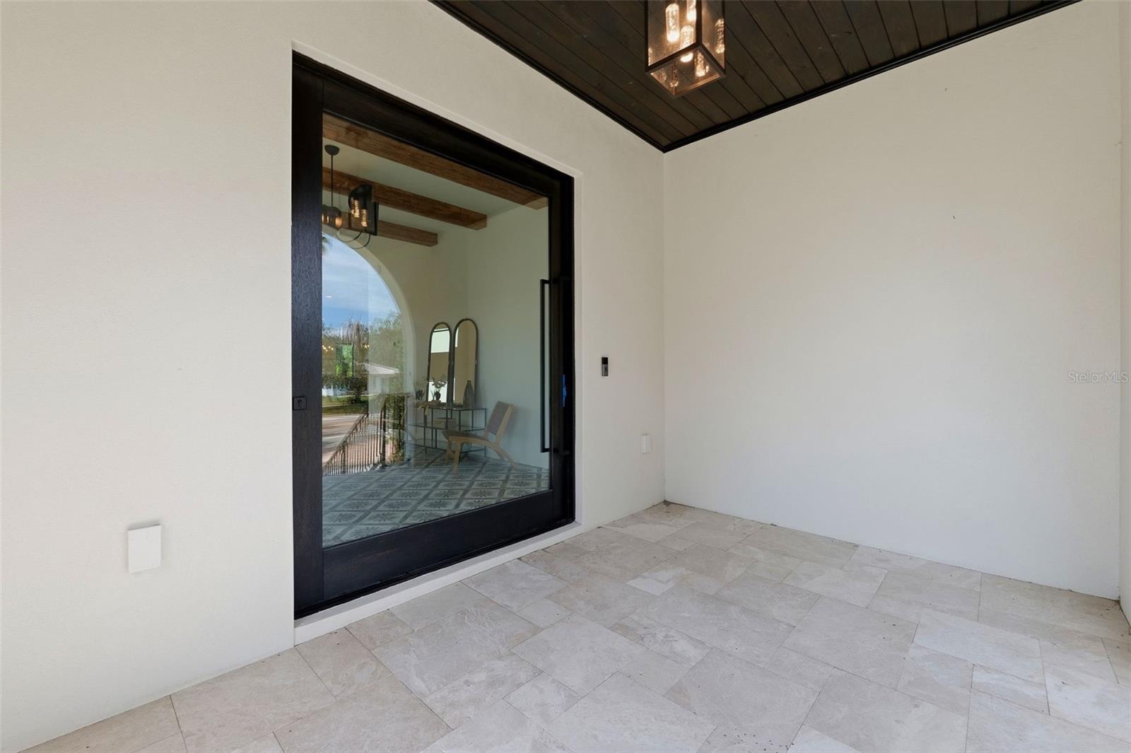 502 E DAVIS BLVD — photo 4