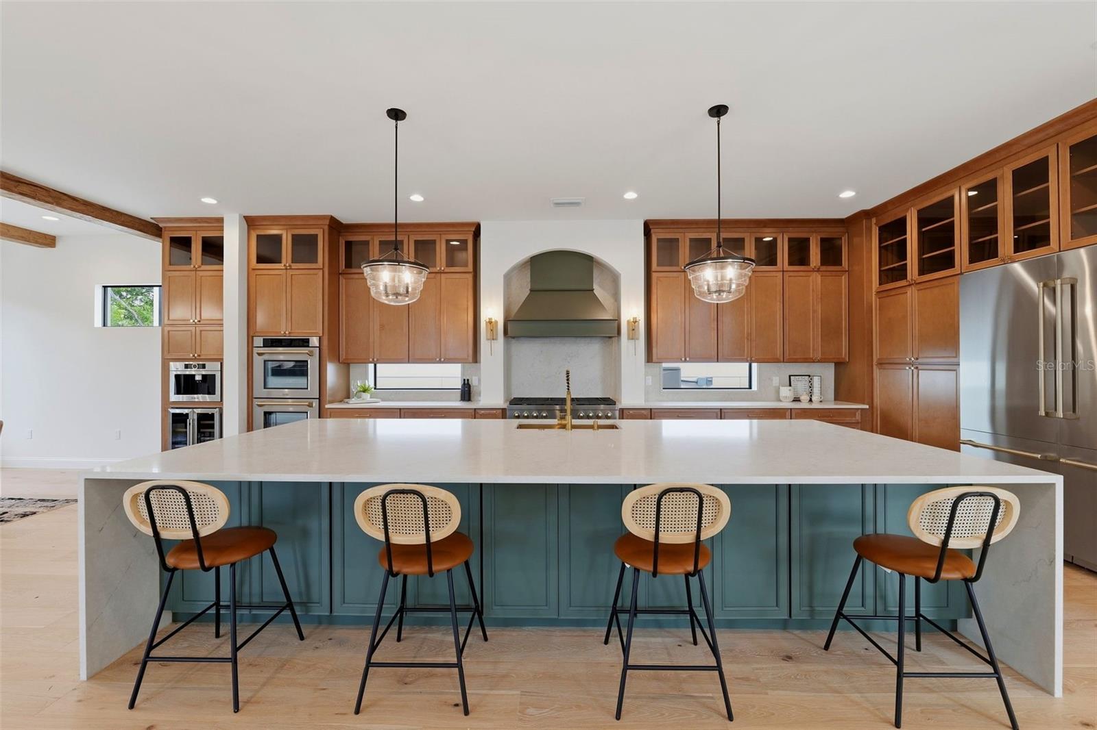 502 E DAVIS BLVD — photo 18