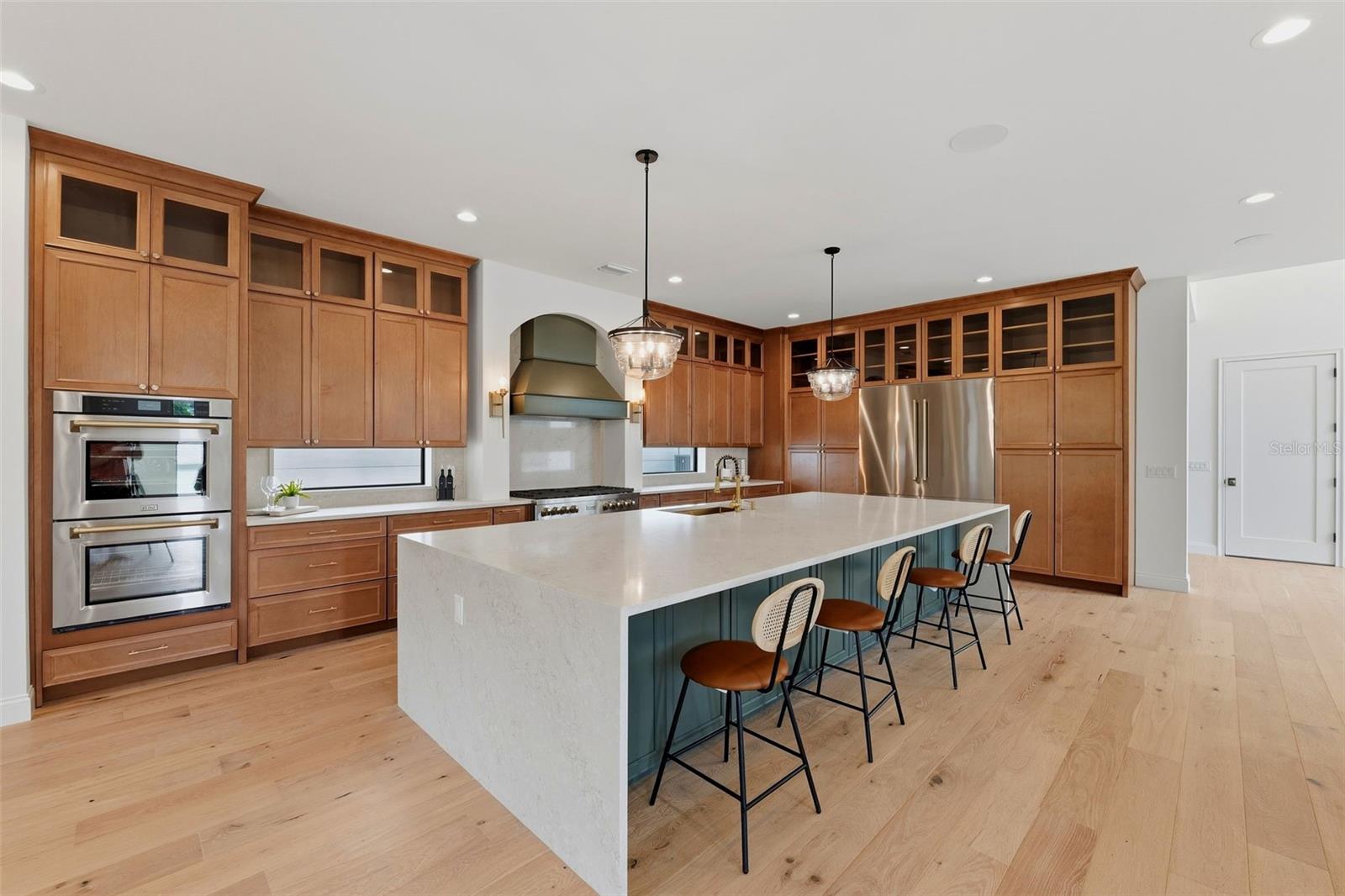 502 E DAVIS BLVD — photo 26