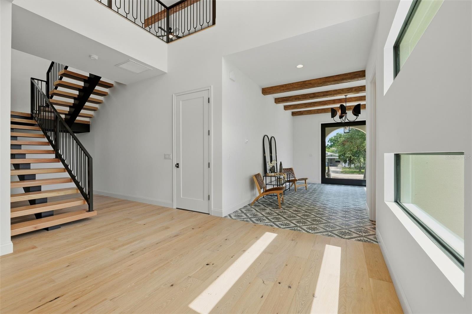502 E DAVIS BLVD — photo 11