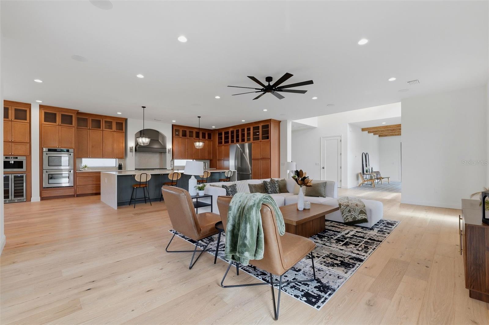 502 E DAVIS BLVD — photo 16