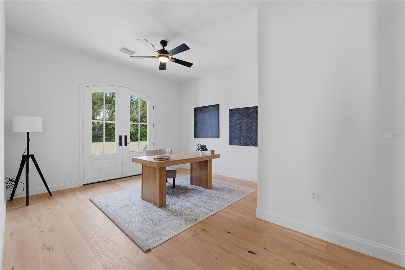 502 E DAVIS BLVD — photo 37