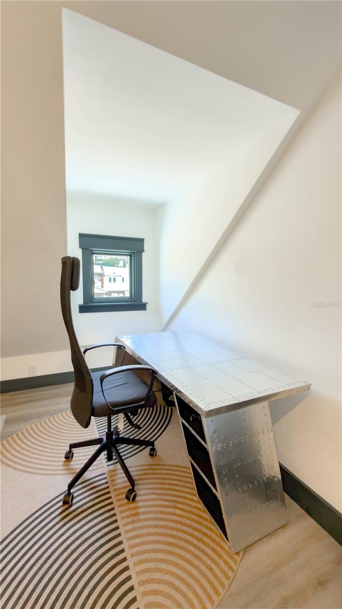 407 E PALM AVE #102 — photo 22