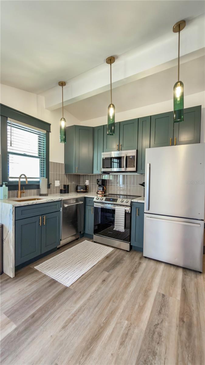 407 E PALM AVE #102 — photo 8