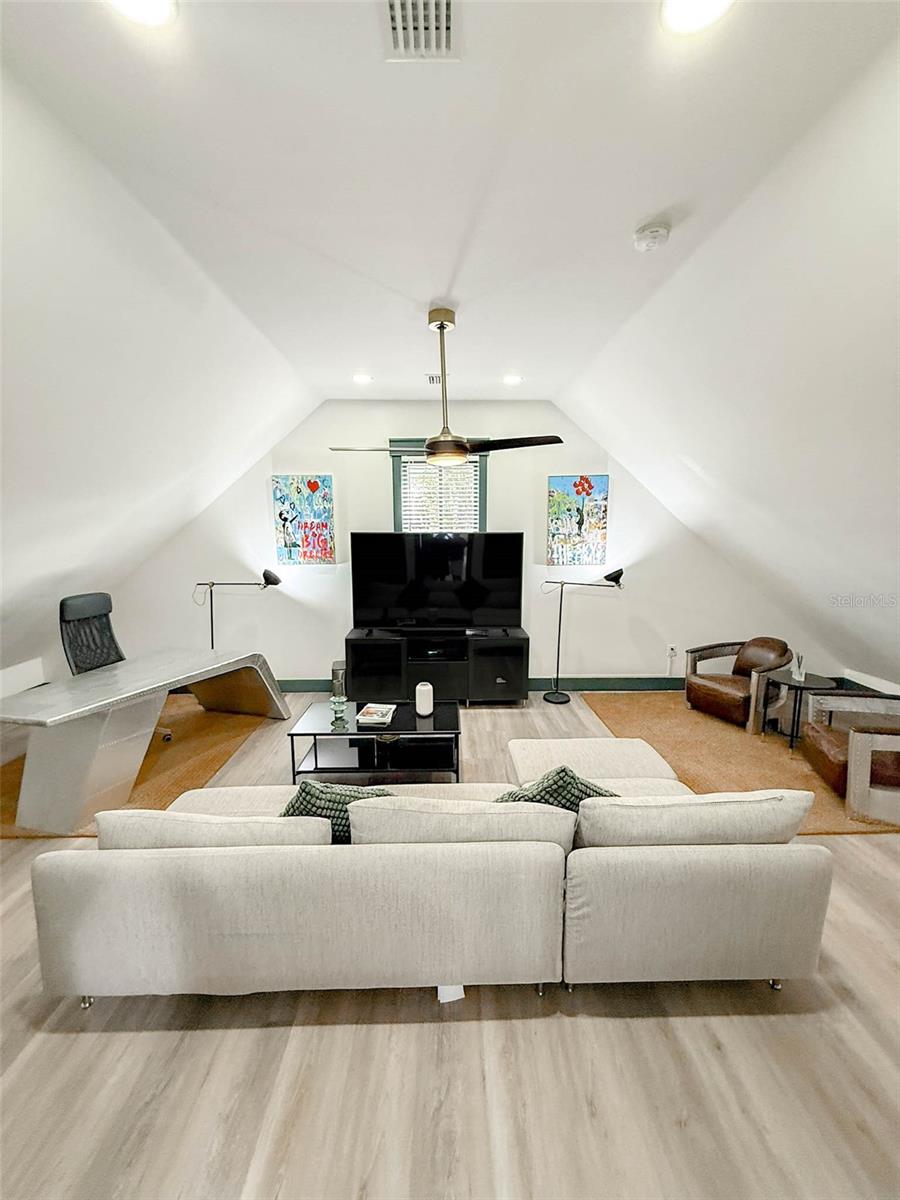 407 E PALM AVE #102 — photo 12