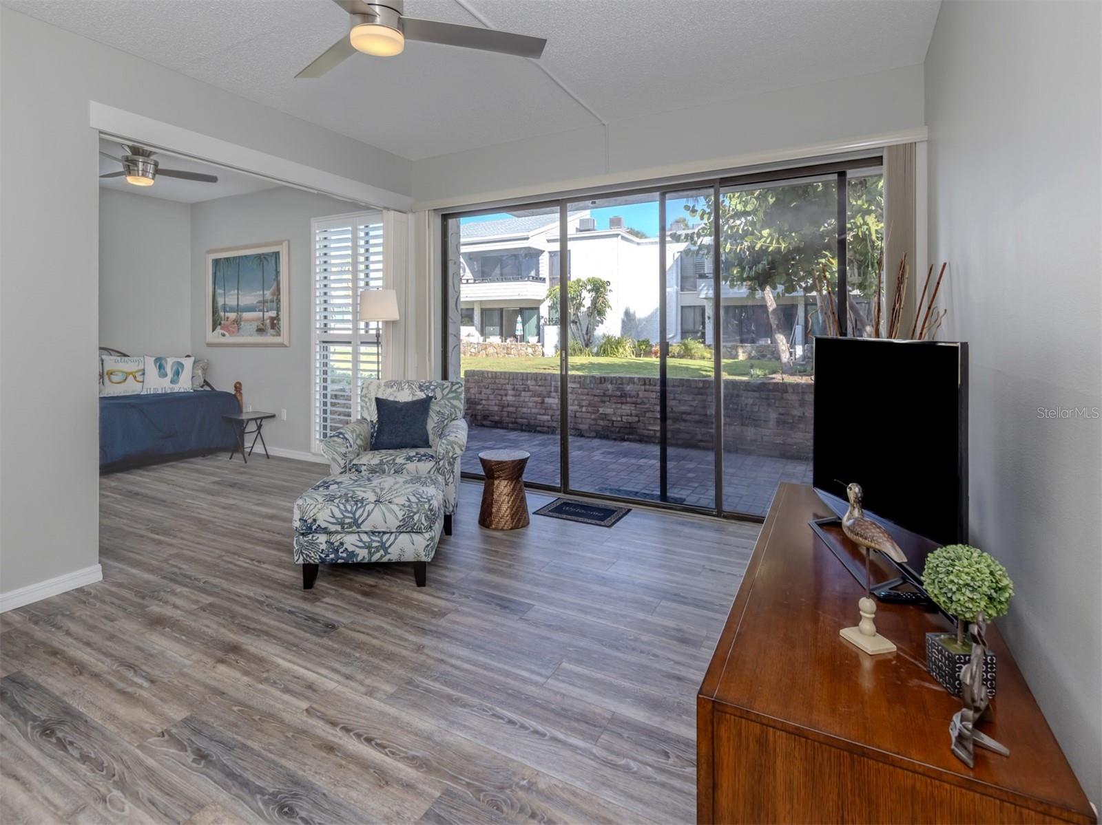 1555 TARPON CENTER DR #140 — photo 12