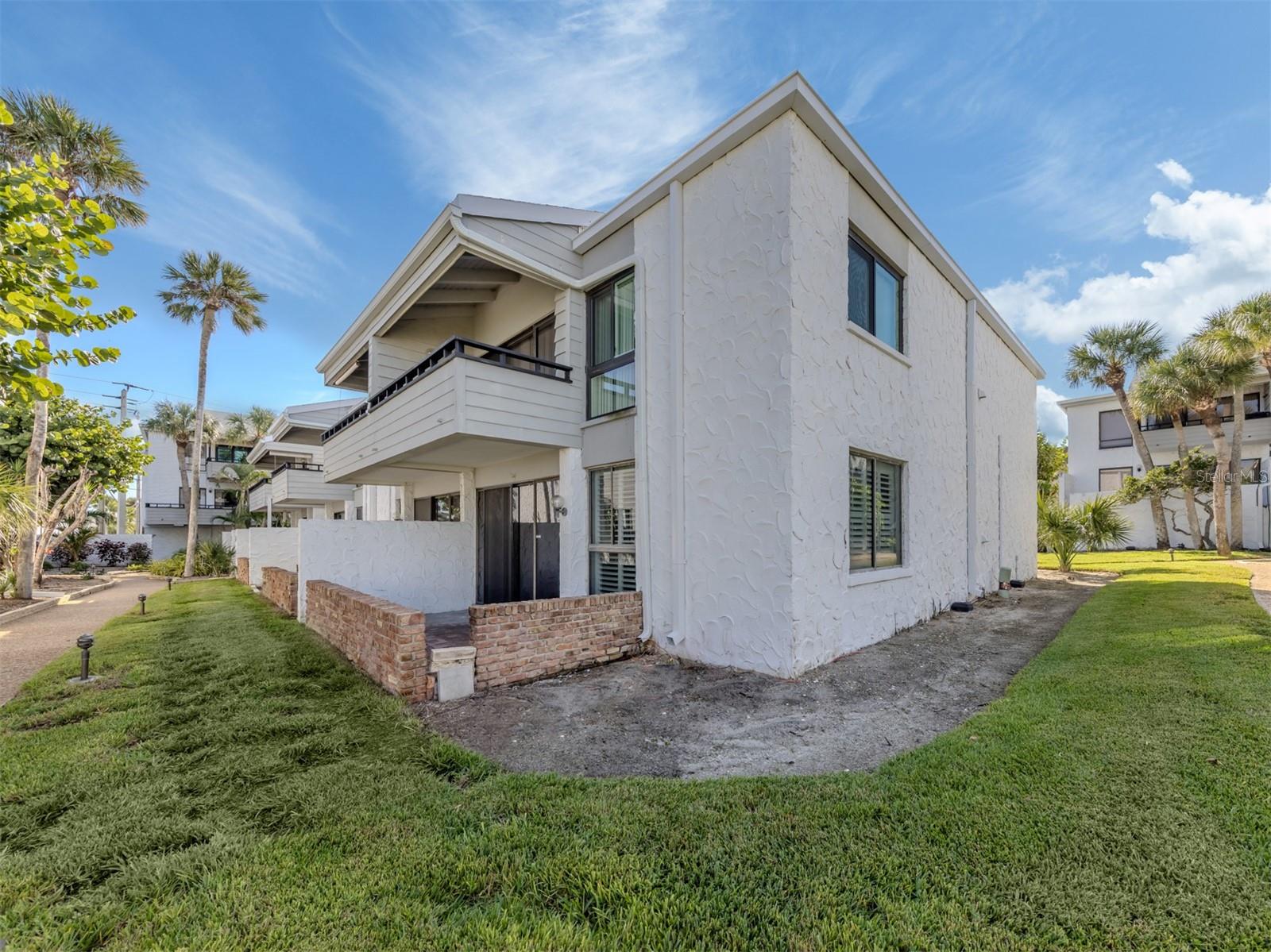 1555 TARPON CENTER DR #140 — photo 28