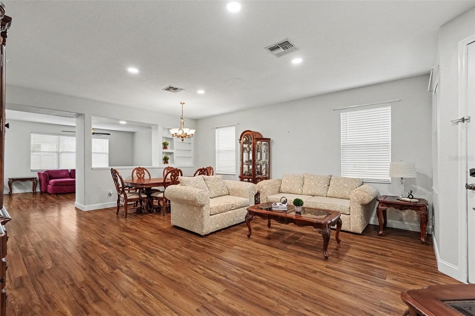 17511 GLENAPP DR — photo 5