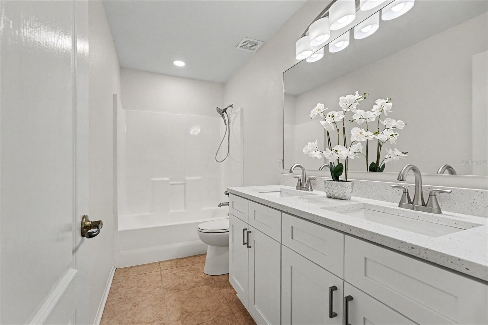 17511 GLENAPP DR — photo 22