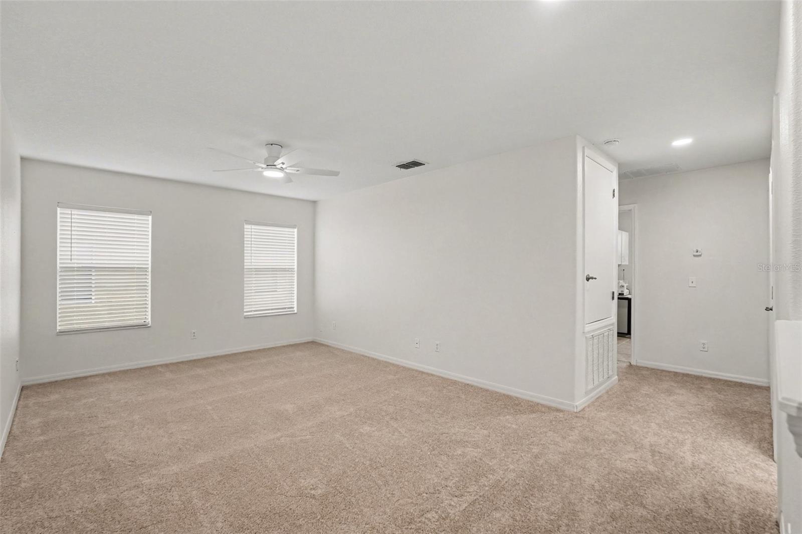 17511 GLENAPP DR — photo 15