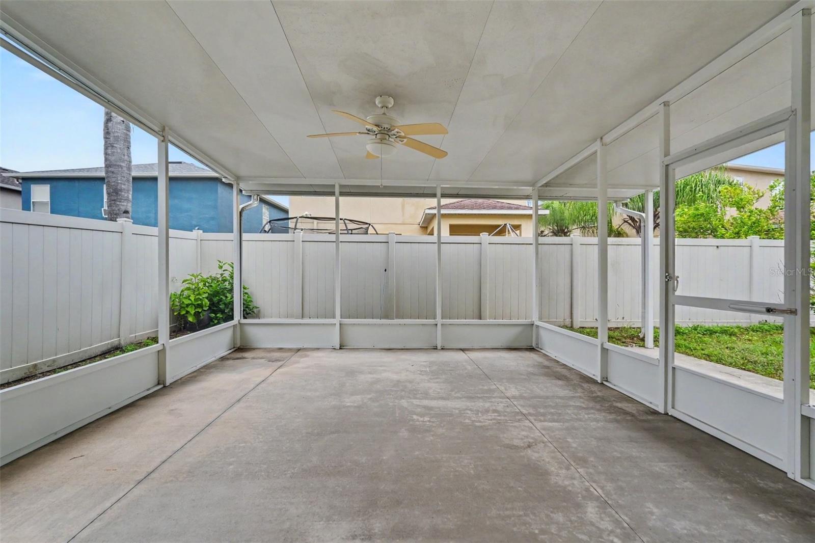 17511 GLENAPP DR — photo 24