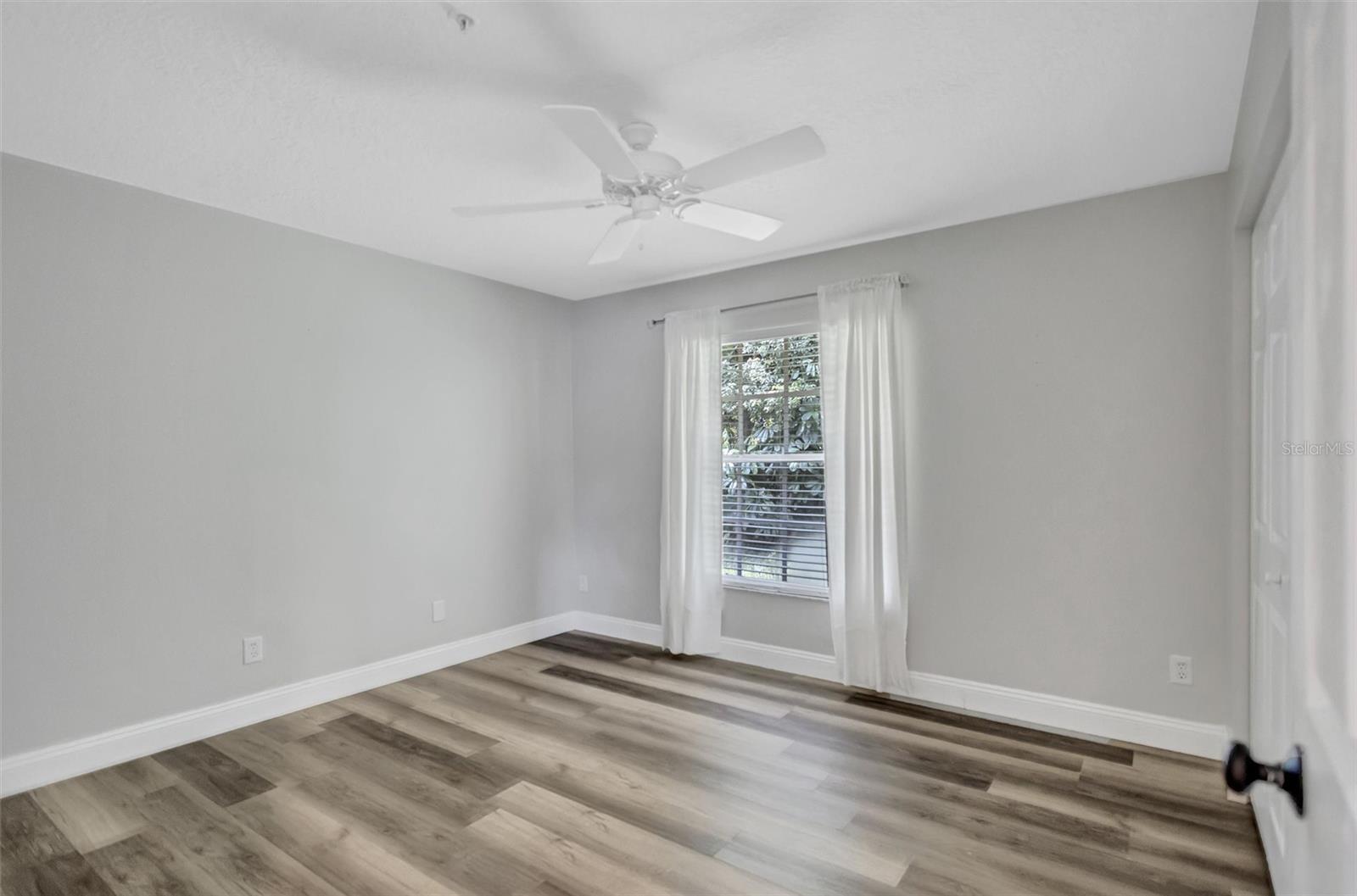 5520 FAIR OAKS ST — photo 18