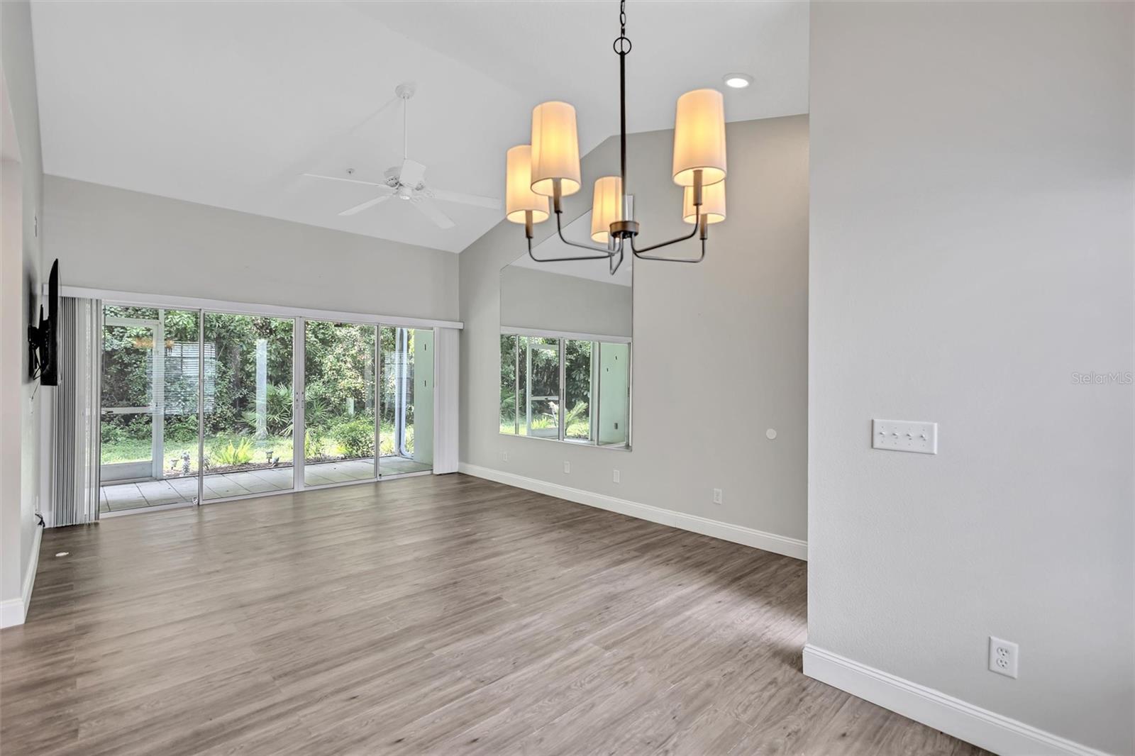 5520 FAIR OAKS ST — photo 15