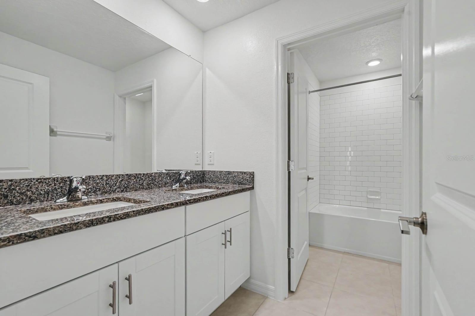 6259 BACK FORTY LOOP — photo 16