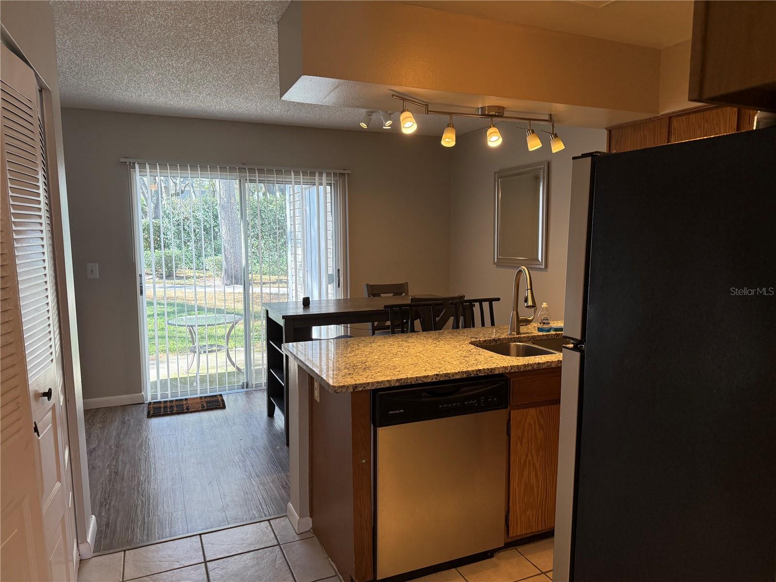 11316 GRANDVILLE DR — photo 9
