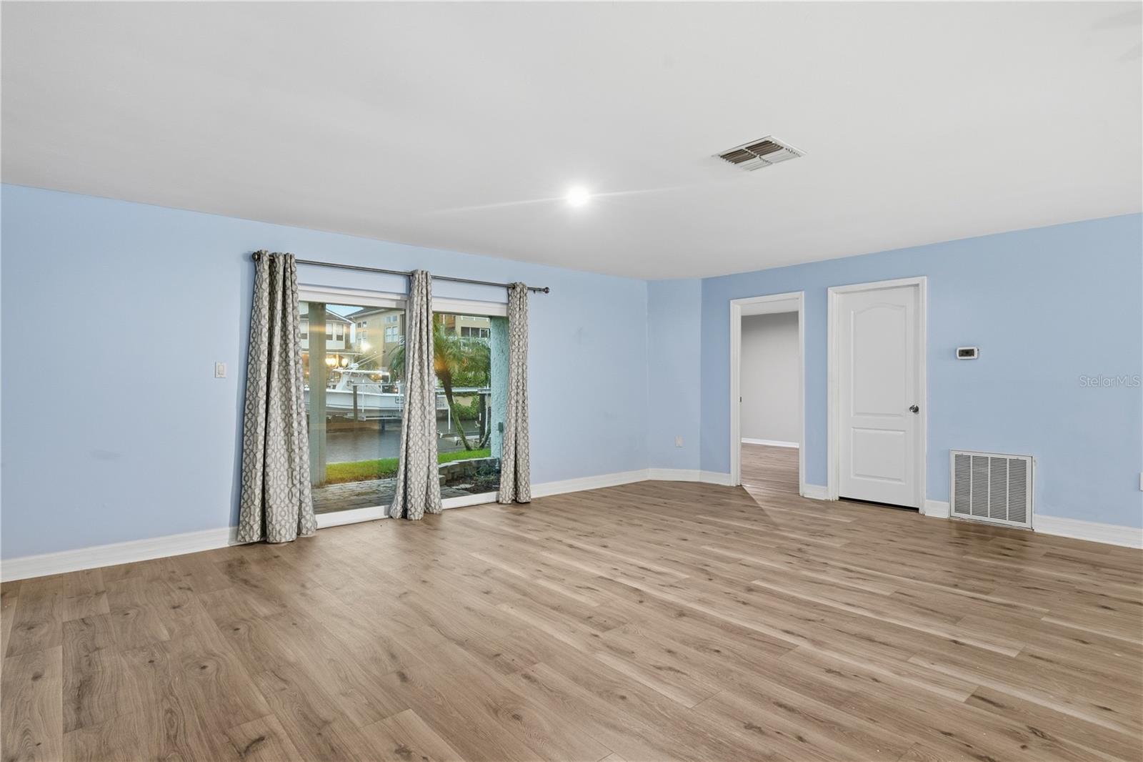 6225 BAYSIDE DR — photo 42