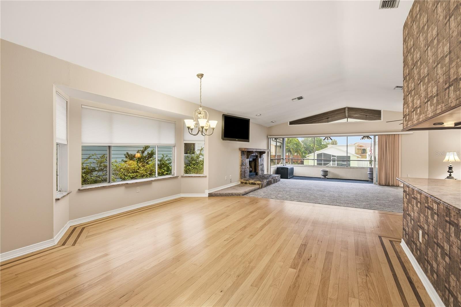 6225 BAYSIDE DR — photo 7