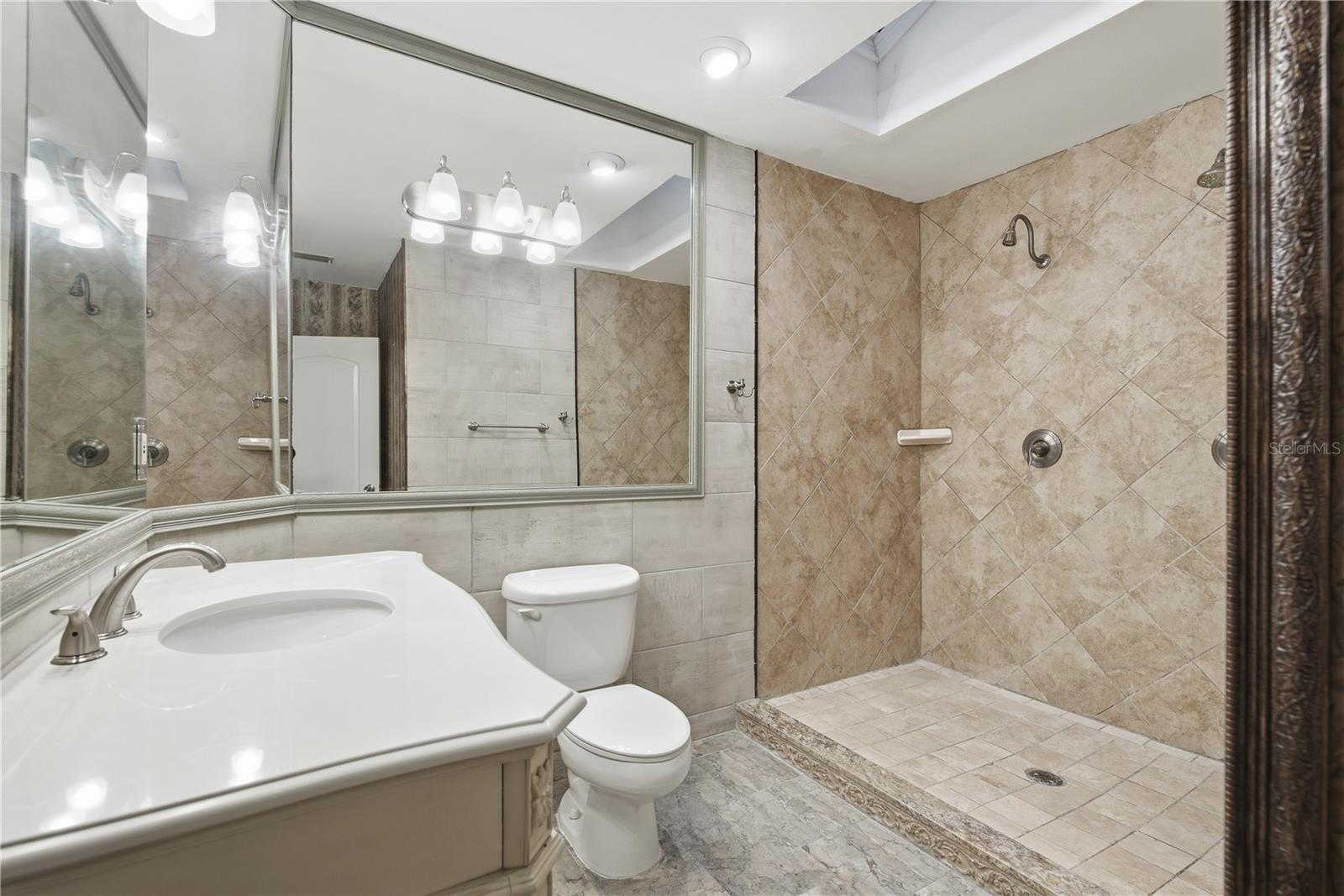 6225 BAYSIDE DR — photo 25