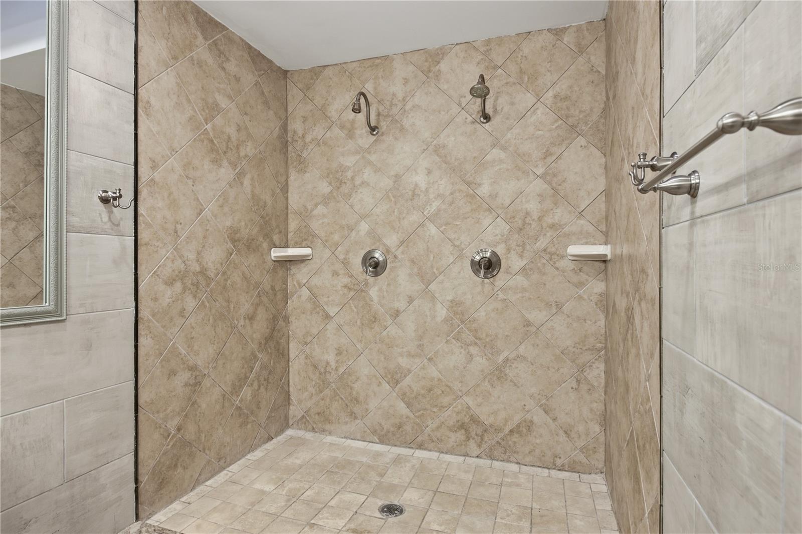 6225 BAYSIDE DR — photo 27