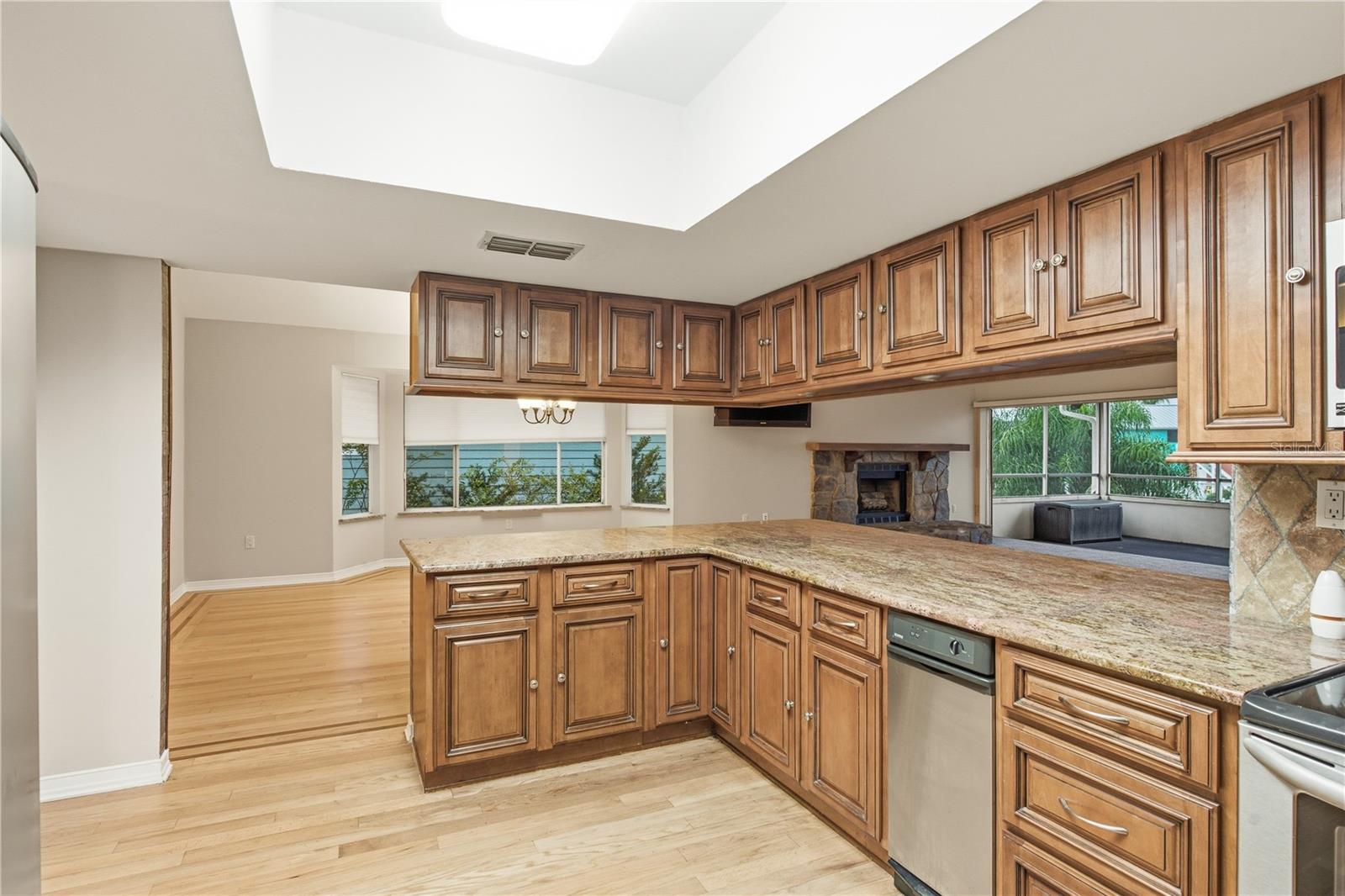 6225 BAYSIDE DR — photo 20