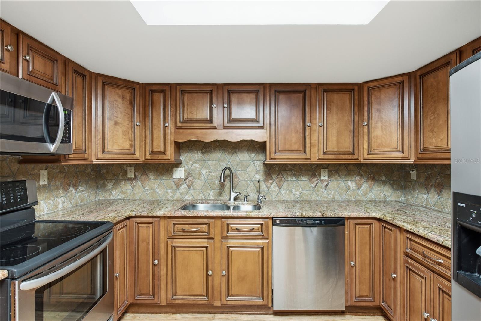 6225 BAYSIDE DR — photo 19