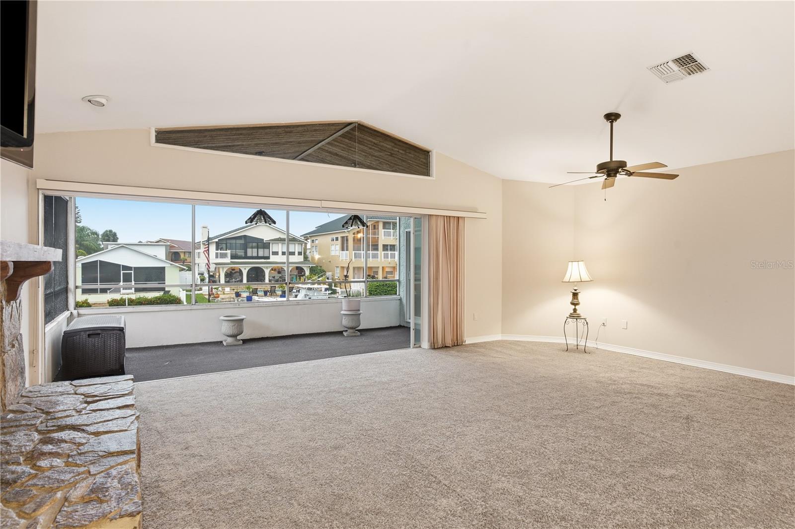 6225 BAYSIDE DR — photo 9