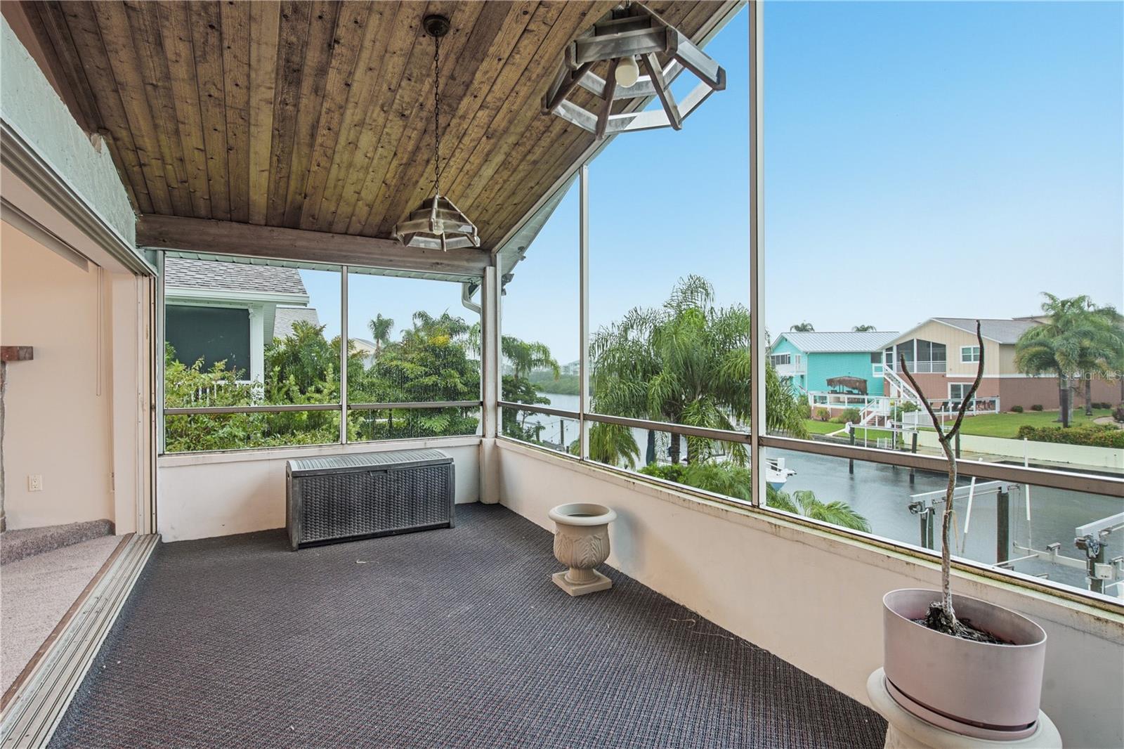 6225 BAYSIDE DR — photo 37
