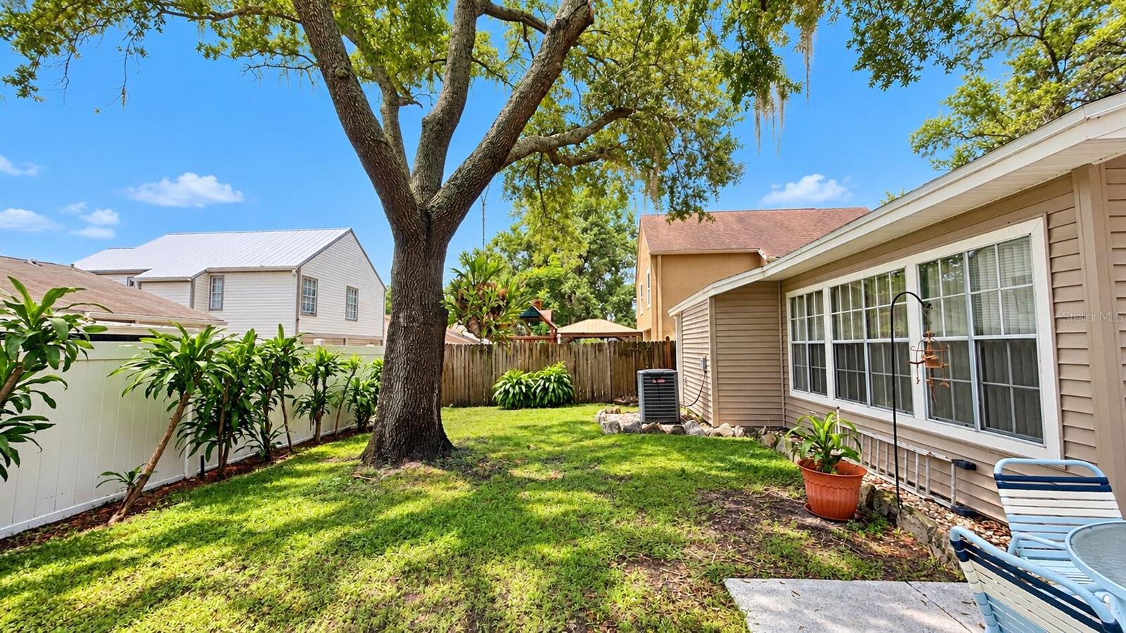 7608 GLADES CT — photo 18