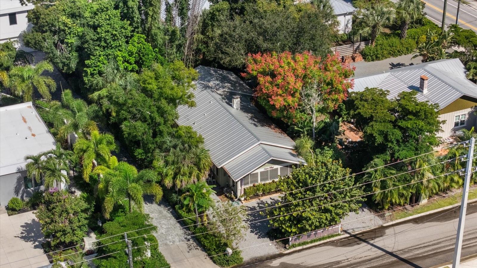 1777 ALTA VISTA ST — photo 4