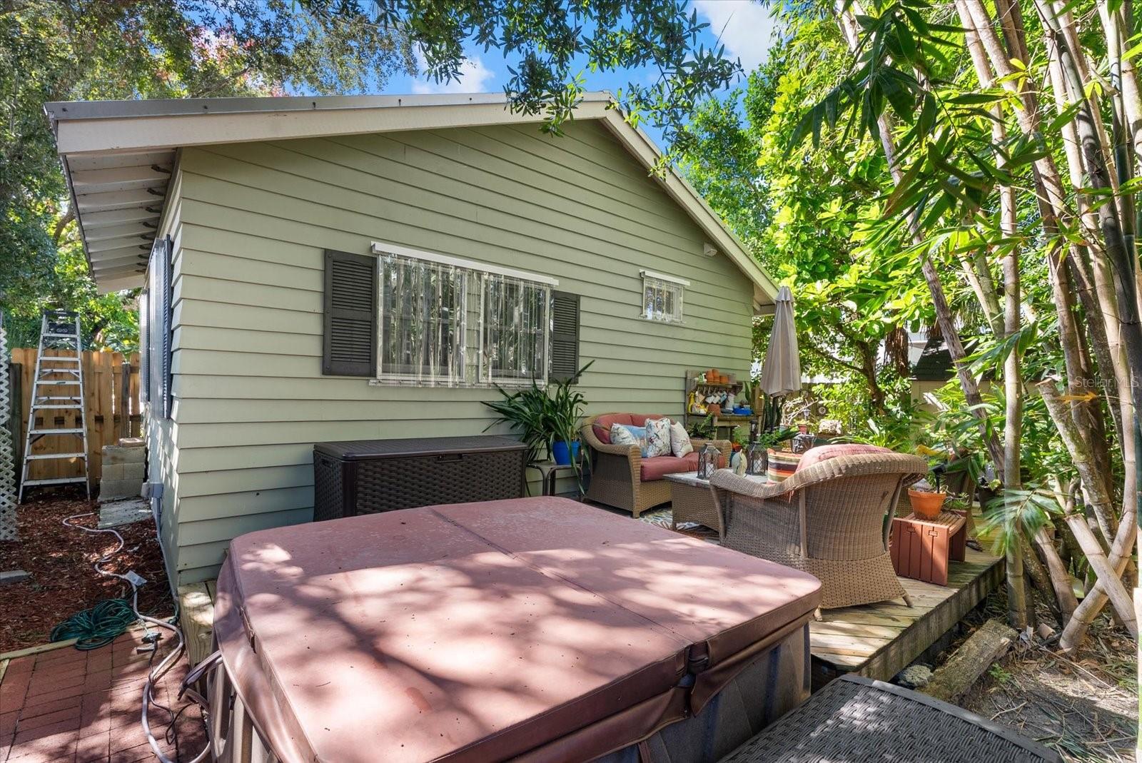 1777 ALTA VISTA ST — photo 35