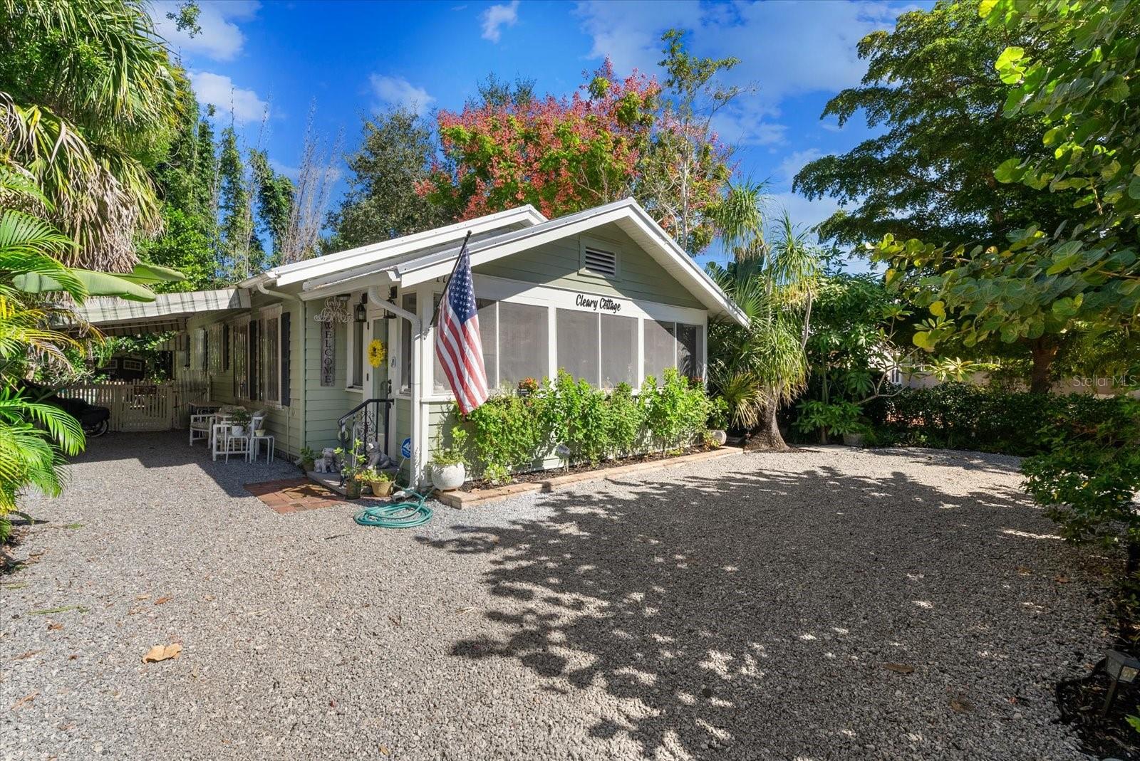 1777 ALTA VISTA ST — photo 2