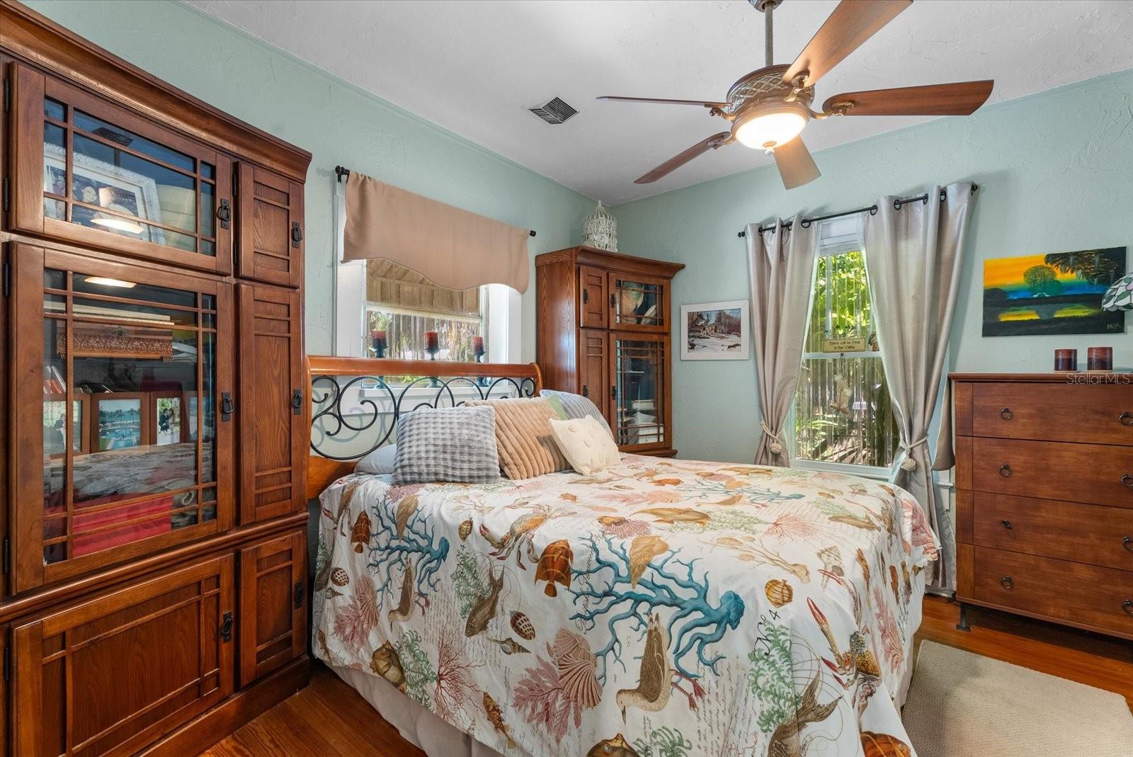 1777 ALTA VISTA ST — photo 26